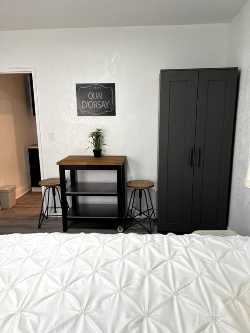 Nice And Cozy Guest House Маями Екстериор снимка